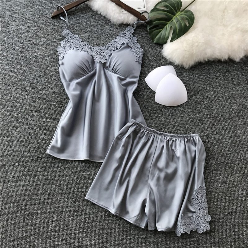 pyjama sexy gris en dentelle